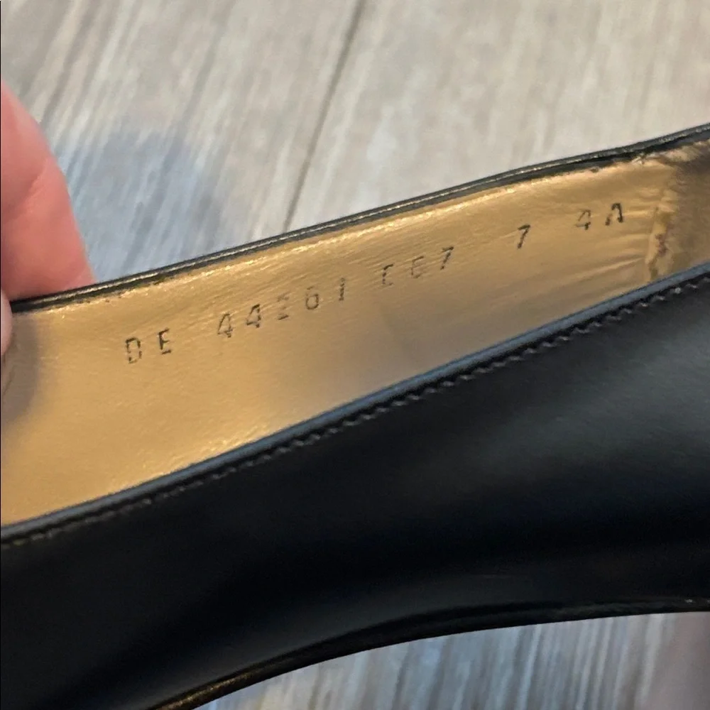 Salvatore FERRAGAMO Metallic Pewter High Heels Pumps